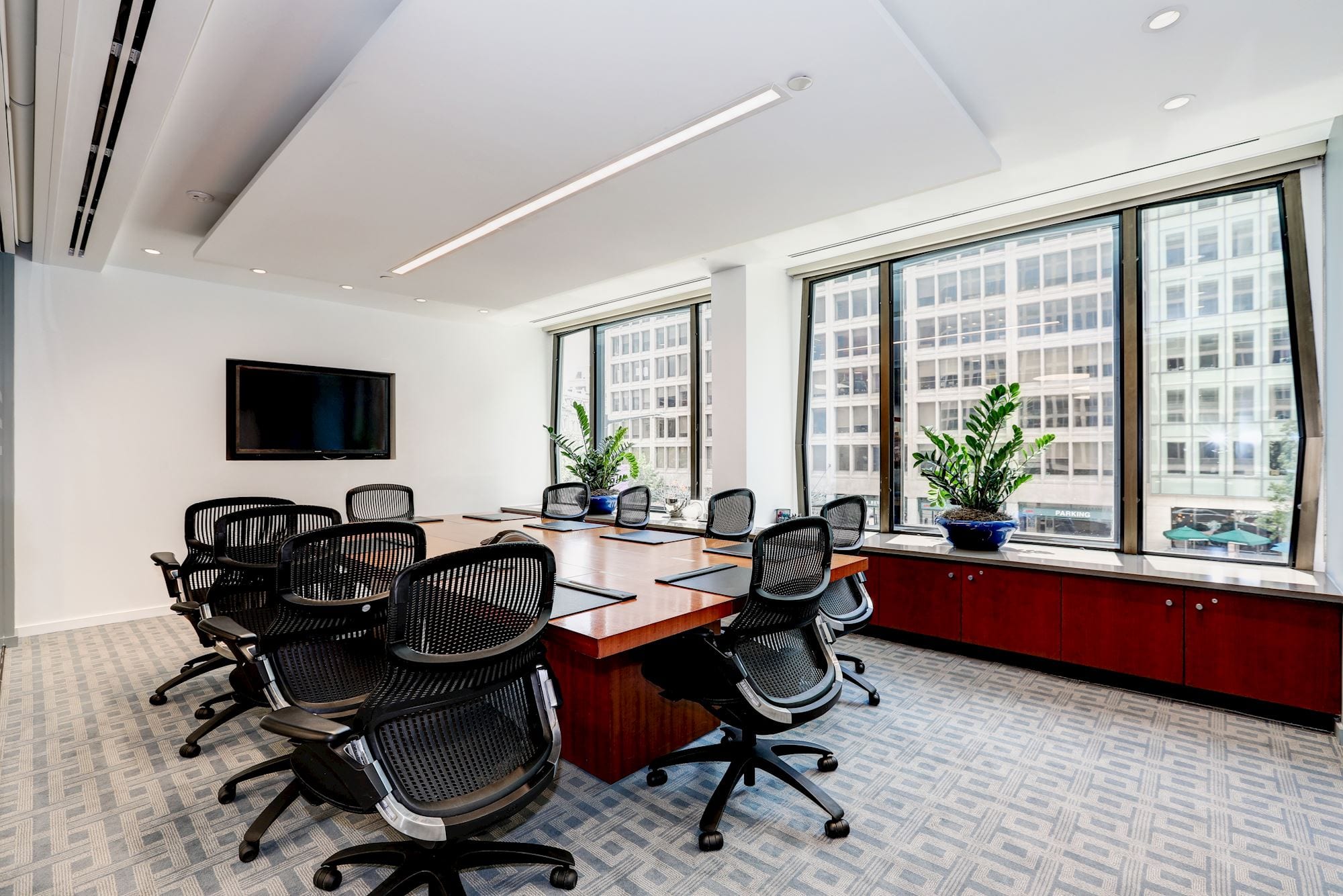 Large DC meeting room at Carr Workplaces Penn Avenue